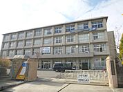 打出中学校まで1700メートル