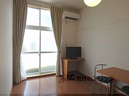 レオパレスサンシャイン 204 2階1Kのリビング/ダイニング