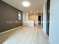 京阪本線 萱島駅 徒歩17分の賃貸アパート 1階1LDKのリビング/ダイニング