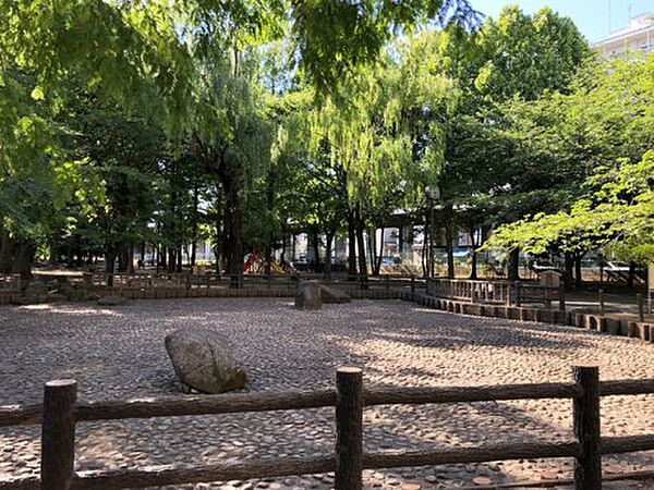画像12:【公園】高島平緑地公園まで462ｍ