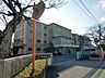 周辺：浜松市立初生小学校 732m