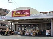 リベロマム蜆塚店 642m