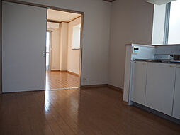 グランドール野洲 1階2DKのリビング/ダイニング