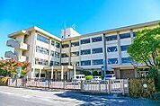 小学校「守山市立吉身小学校まで305m」