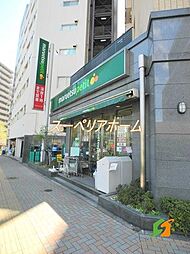 マルエツ護国寺駅前店 徒歩4分。 310m