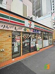 セブンイレブン千代田三崎町白山通り店 徒歩4分。 270m
