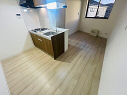 東武伊勢崎線 竹ノ塚駅 徒歩10分の賃貸マンション 2階ワンルームのリビング/ダイニング