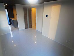 Y’sー6 401 4階1LDKのリビング/ダイニング