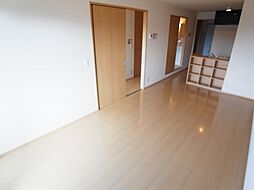 リュイールII 102 1階1SLDKのリビング/ダイニング