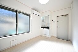 APT西新井 1階ワンルームのリビング/ダイニング