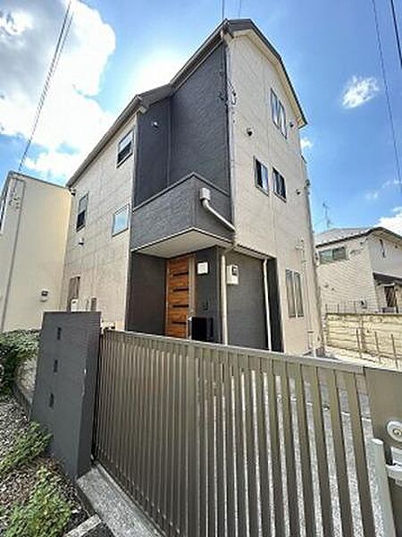 detached 東京都三鷹市新川６丁目

地図を見る