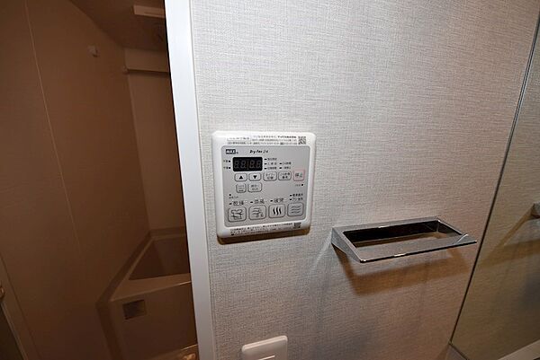 画像14:浴室暖房乾燥機付きで雨の日でも洗濯物が乾きます♪