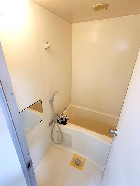 画像12:浴室もキレイに清掃されています。