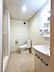 洗面：洗面所には洗面化粧台、洗濯機置き場、トイレがあります。