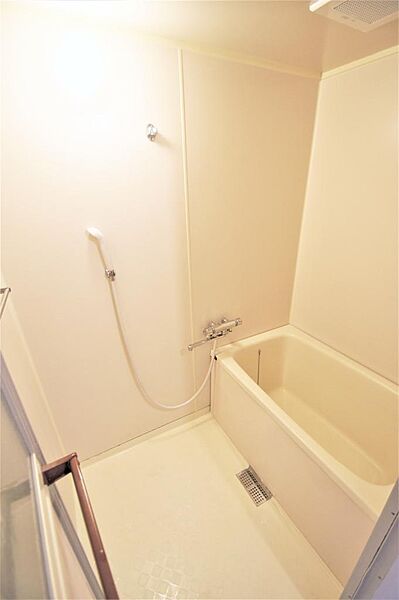 画像17:お風呂もキレイに掃除されています。