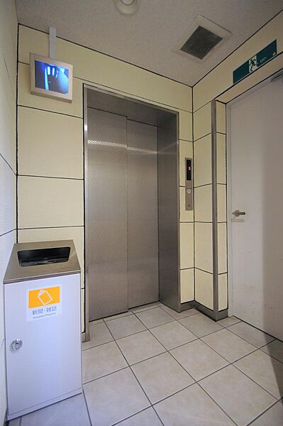画像27:エレベーターはモニター付きです。