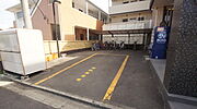 敷地内駐車場、近隣の月極駐車場もご紹介可能です。