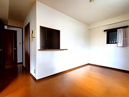 メープルI 3階2DKのリビング/ダイニング