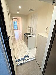 玄関から見たお部屋