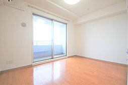 ＬＤＫ８．２帖、照明器具は備え付けです。