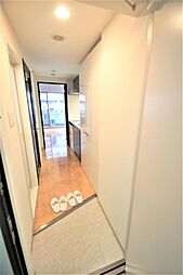 玄関から見たお部屋