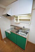 キッチン４．５帖、２口コンロが設置可能です。