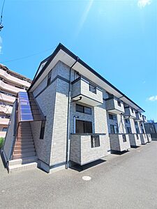 外観:木造2階建てアパート 外観:木造2階建てアパート