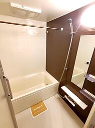 追い焚き、浴室乾燥・暖房機能付きです。