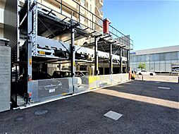 敷地内機械式駐車場