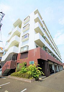 外観：ＲＣ造５階建てオートロックマンション
