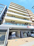 RC造8階建てオートロックマンション