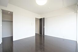 ラドゥセール榴ヶ岡 1Kの写真
