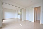 ＬＤＫ１１．４帖・洋室６．２帖