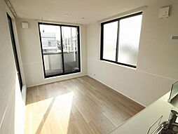 Blue Bird 202号室 2階1LDKのリビング/ダイニング