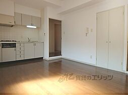 京都市営烏丸線 北大路駅 バス13分 玄琢下下車 徒歩2分の賃貸マンション 1階2DKのリビング/ダイニング