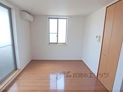 京阪本線 神宮丸太町駅 徒歩9分の賃貸アパート 3階1Kのリビング/ダイニング