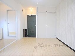 第11長栄シャトー泉 305 3階1Kのリビング/ダイニング