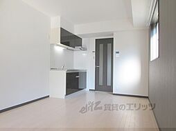 サクシード宝ヶ池 303 2階1LDKのリビング/ダイニング