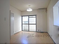 ベルヴィナダ 2階ワンルームのリビング/ダイニング