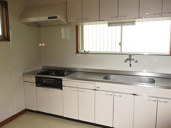 detached 福島県双葉郡楢葉町大字井出字木屋178-3
井出の賃貸情報を見る
物件地図
