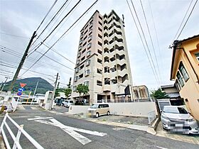 シャイニーヒルズ  ｜ 福岡県北九州市小倉北区上富野5丁目（賃貸マンション2LDK・9階・56.97㎡） その1