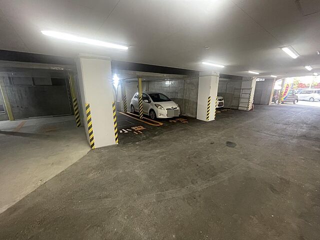 4 / 40