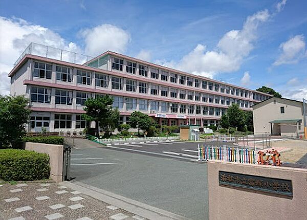 浜松市立富塚小学校