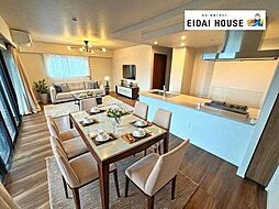 レーベン長町南THECROWNED 3LDKのリビング/ダイニング