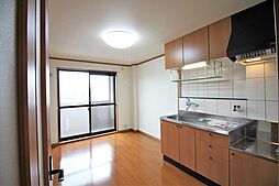 JR北陸本線 田村駅 3.2kmの賃貸マンション 1階2DKのリビング/ダイニング