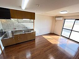 コンフォール 1階2LDKのリビング/ダイニング