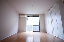 グラツィエ　平方 102 1階1Kのリビング/ダイニング