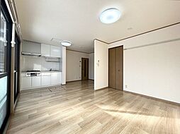 サニーハウス 106 1階2LDKの室内