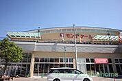 スーパー「フレンドマート長浜駅前店まで632m」