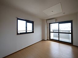 レジダンス・フルール 201 2階2LDKのリビング/ダイニング